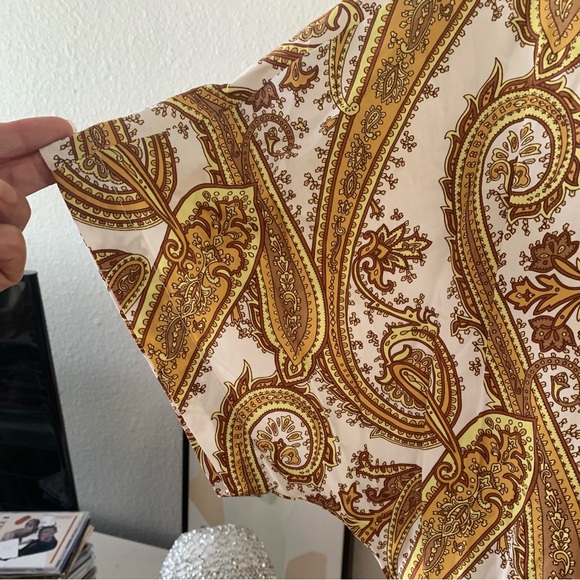 Silvian Heach Romper. light brown, tan, butter yellow on cream paisley print - Picture 4 of 10